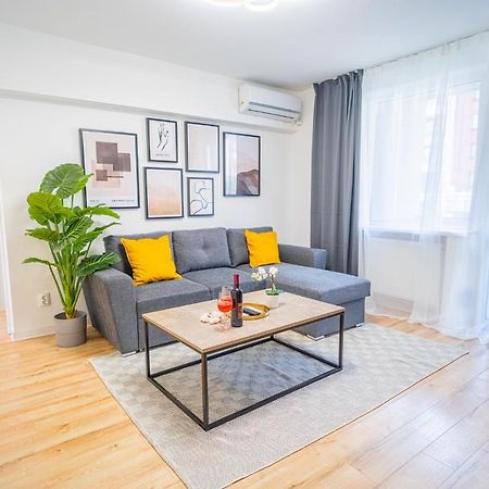 Refreshingly Chic: Newly Renovated 2Br Apartment Bukurešť Exteriér fotografie