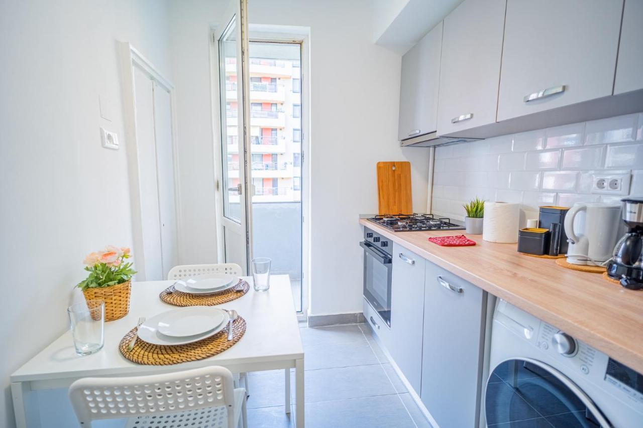 Refreshingly Chic: Newly Renovated 2Br Apartment Bukurešť Exteriér fotografie