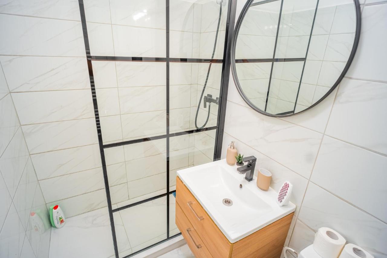 Refreshingly Chic: Newly Renovated 2Br Apartment Bukurešť Exteriér fotografie