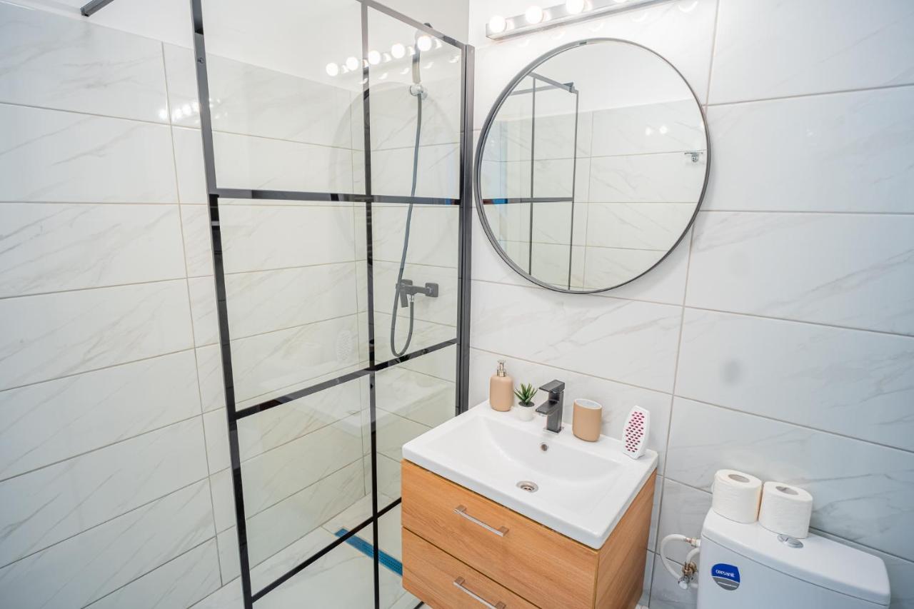 Refreshingly Chic: Newly Renovated 2Br Apartment Bukurešť Exteriér fotografie
