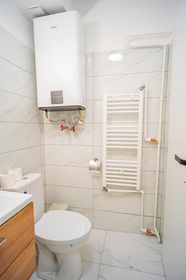 Refreshingly Chic: Newly Renovated 2Br Apartment Bukurešť Exteriér fotografie